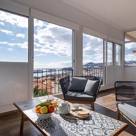 Pi Funchal (Madeira)